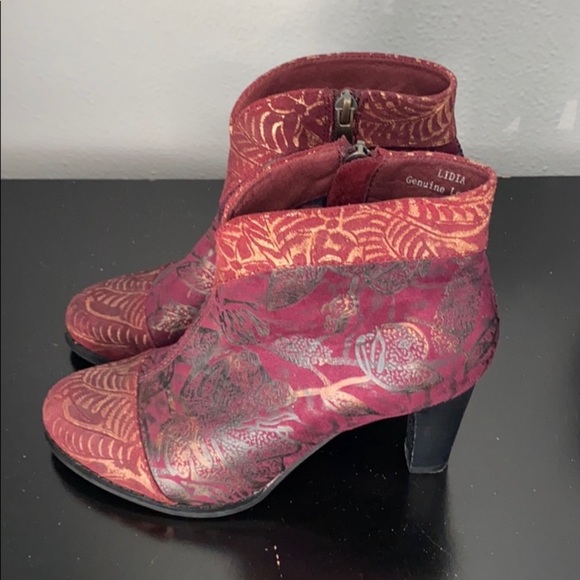 Spring Step Shoes - Women Spring Step L’Artiste Low Boots Size 6